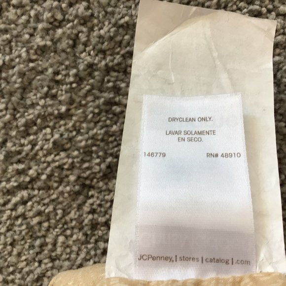 Chris Madden - Full Size Double Sided Floral Print Comforter & Pillow Sham - Picture 8 of 8